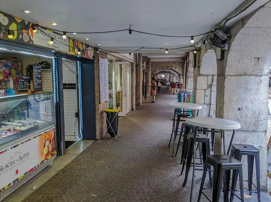 L'Instant Paquier 3 Etoiles - Vieille Ville, Face Au Lac, 6 Personnes Annecy France