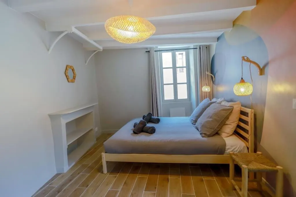 L'Instant Paquier 3 Etoiles - Vieille Ville, Face Au Lac, 6 Personnes Annecy Apartment