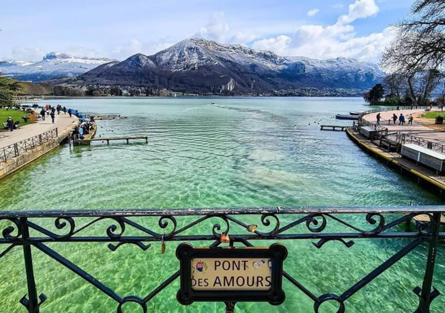 Apartment L'Instant Paquier 3 Etoiles - Vieille Ville, Face Au Lac, 6 Personnes Annecy