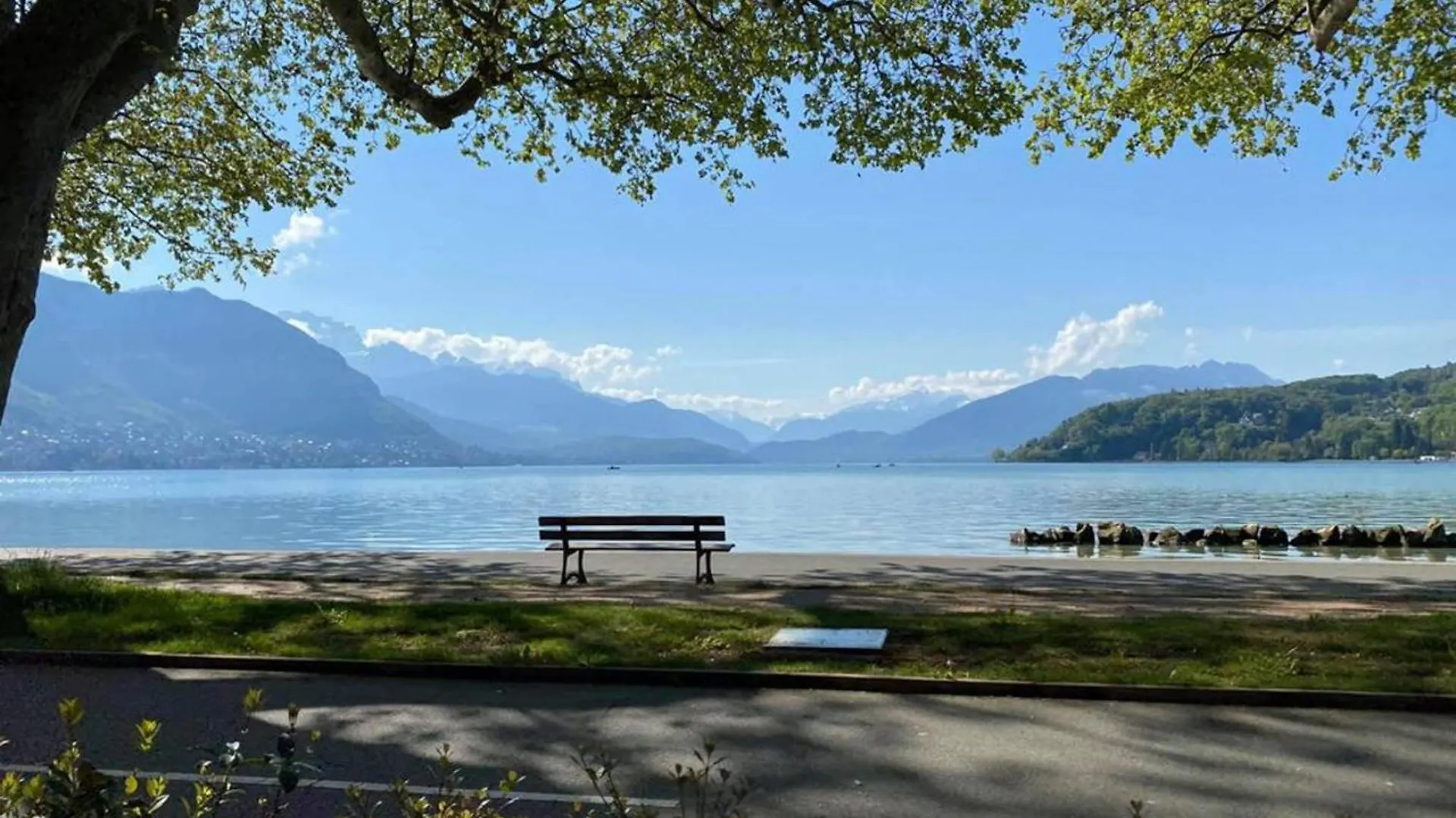 L'Instant Paquier 3 Etoiles - Vieille Ville, Face Au Lac, 6 Personnes Annecy Apartment